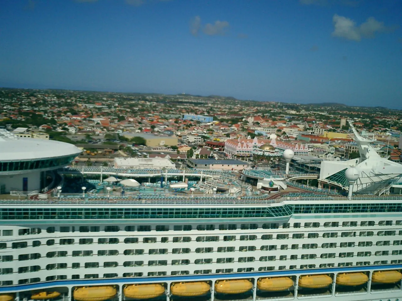 The Aruba cruise ship terminal and Oranjestad