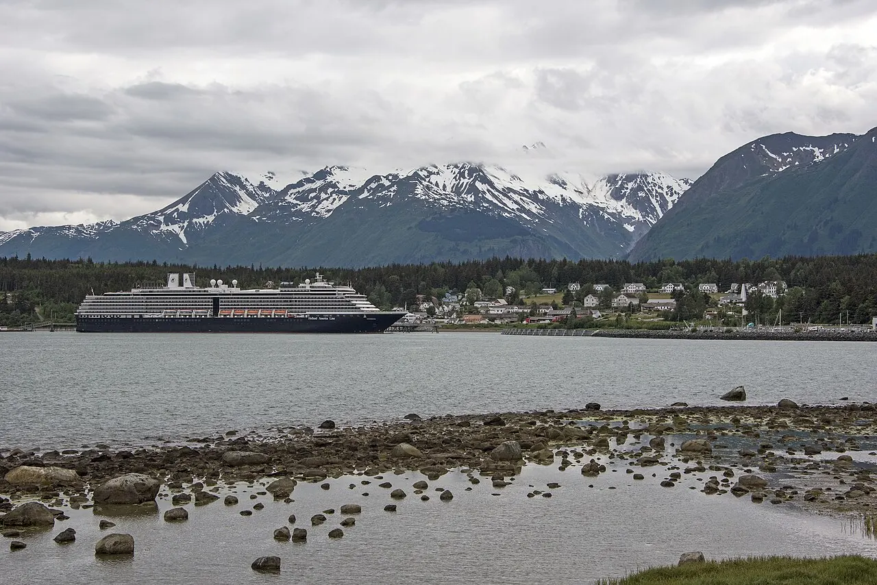 A cruise ship at Haines below Fort William H. Seward and the mountains